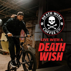 Death Wish Coffee cápsula detalle de textura y sello orgánico