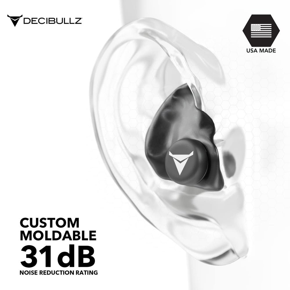 Decibullz comparación tamaño en mano para apreciar ergonomía y portabilidad