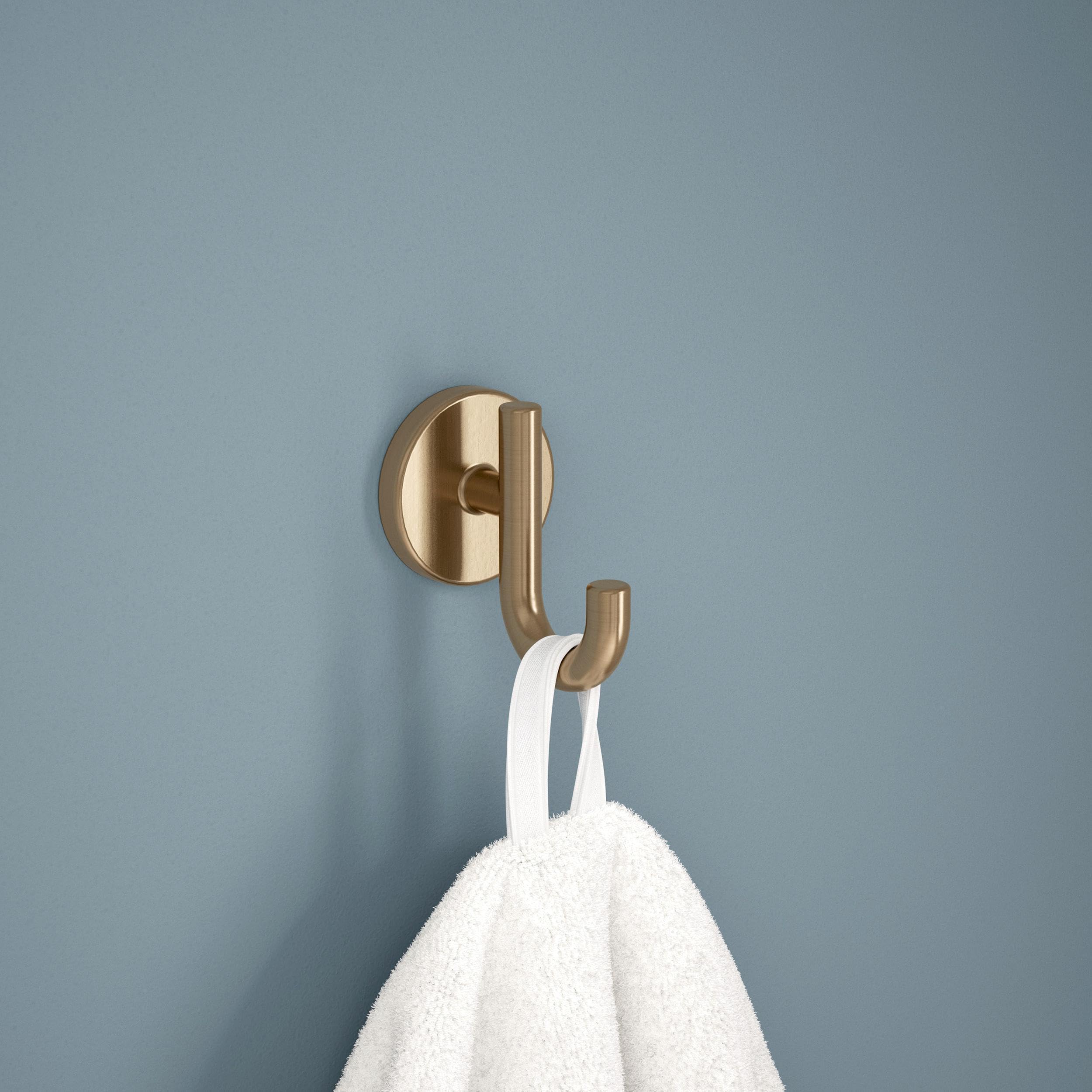 DELTA Trinsic close-up of champagne bronze finish highlighting corrosion-resistant texture