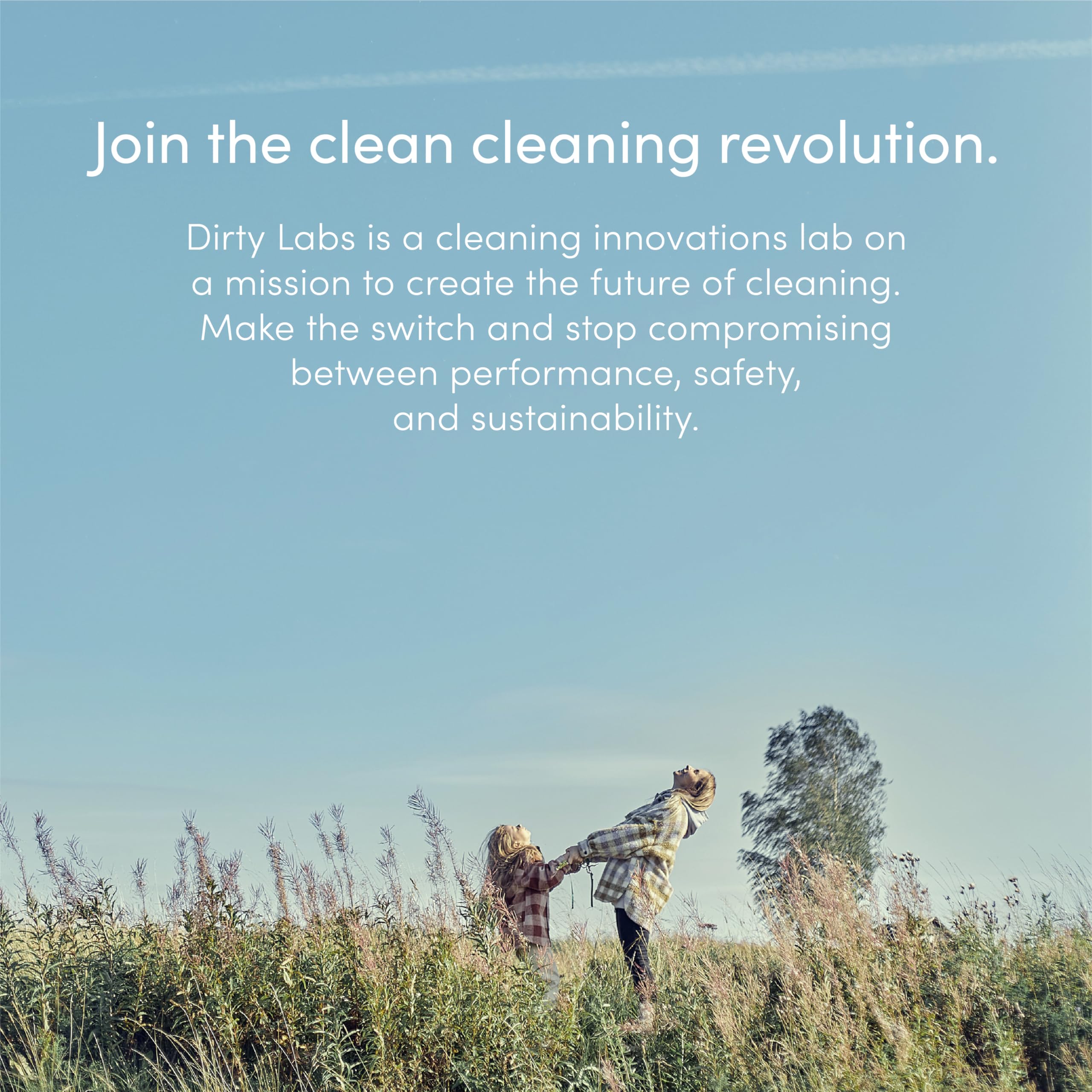 Frasco Dirty Labs junto a una regla para comparar tamaño y eficiencia del envase