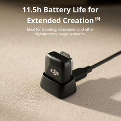 DJI Mic Mini funda de carga abierta ofreciendo recarga portátil rápida