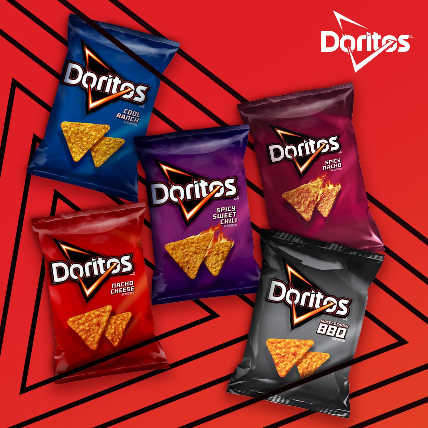 Doritos bolsa en mano para comparar tamaño y porción, Doritos práctico para llevar