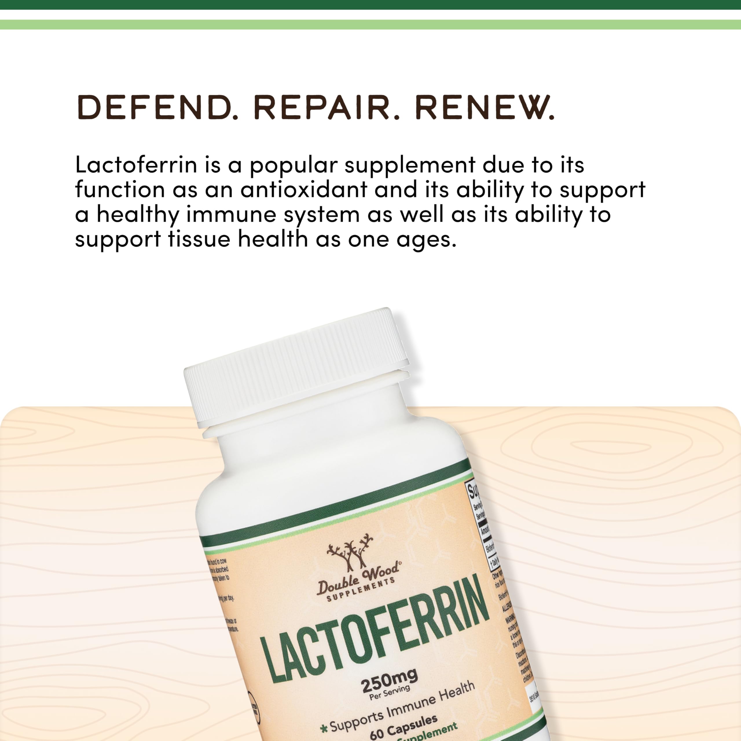 Double Wood Lactoferrin persona sosteniendo cápsula ilustrando fácil consumo