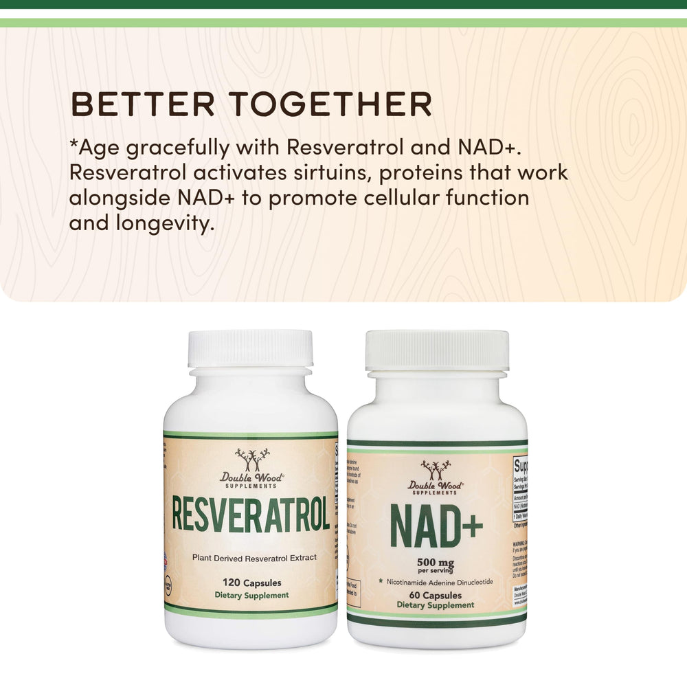 Double Wood Supplements frasco en mano para comparar tamaño y cantidad