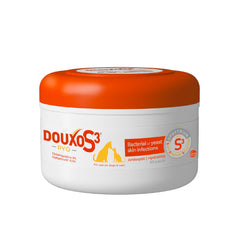 Douxo toallitas frontal del paquete mostrando 30 unidades y uso seguro