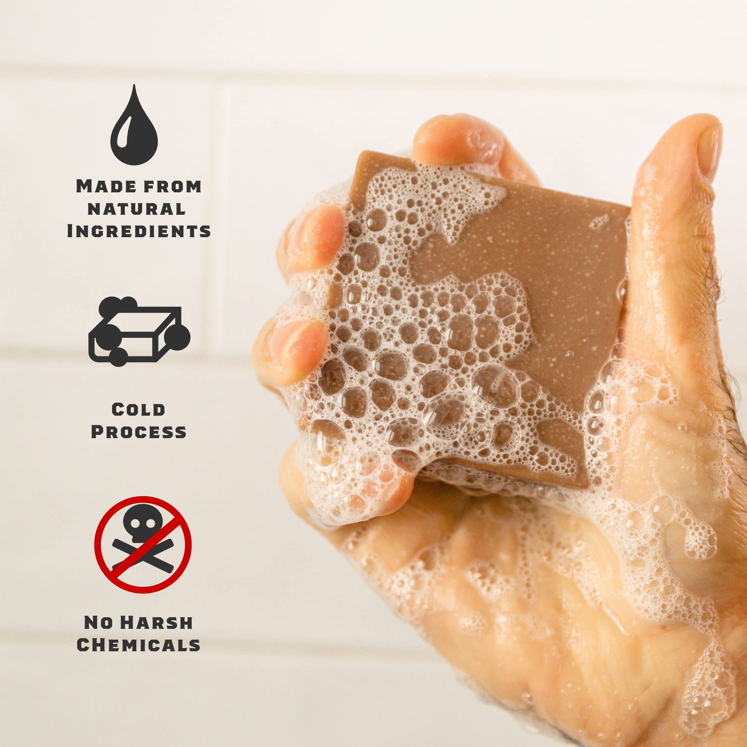 Dr. Squatch barra cortada mostrando textura y aceites nutritivos visibles