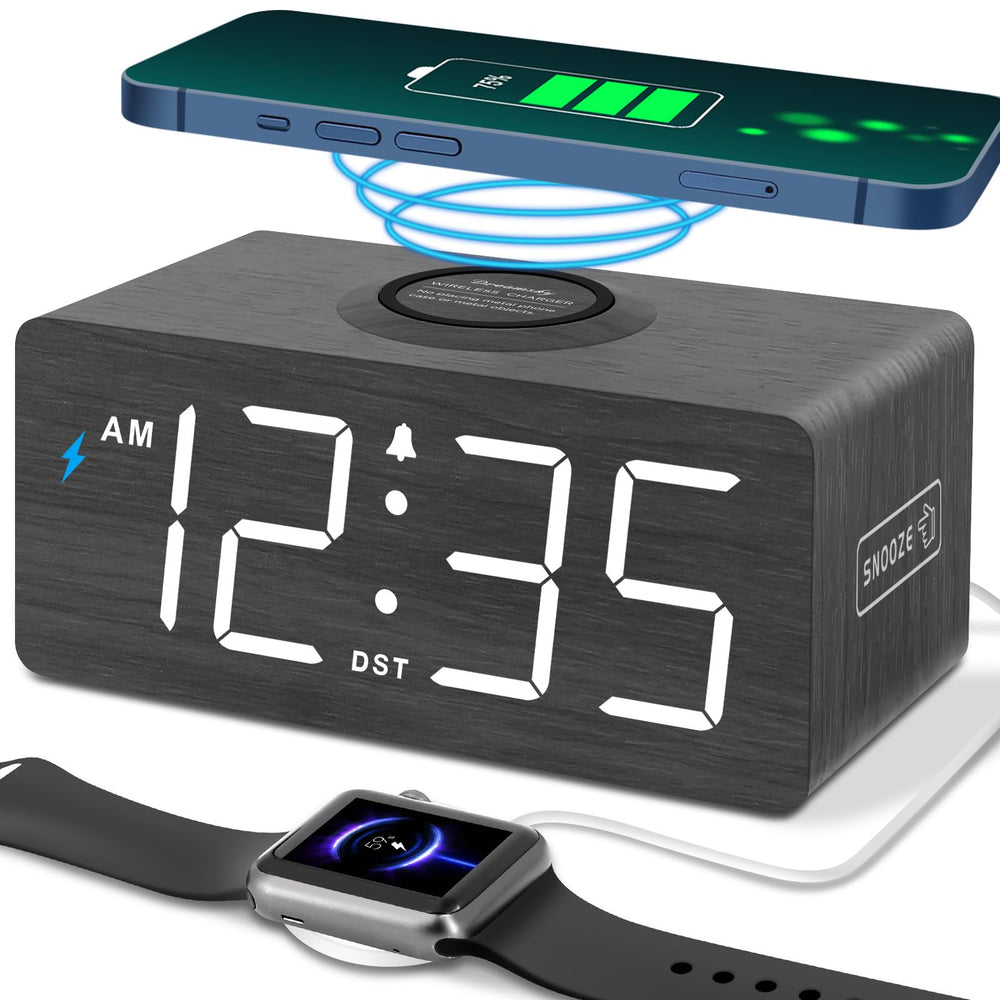 DreamSky frontal del reloj de madera con pantalla grande y orden en la mesita