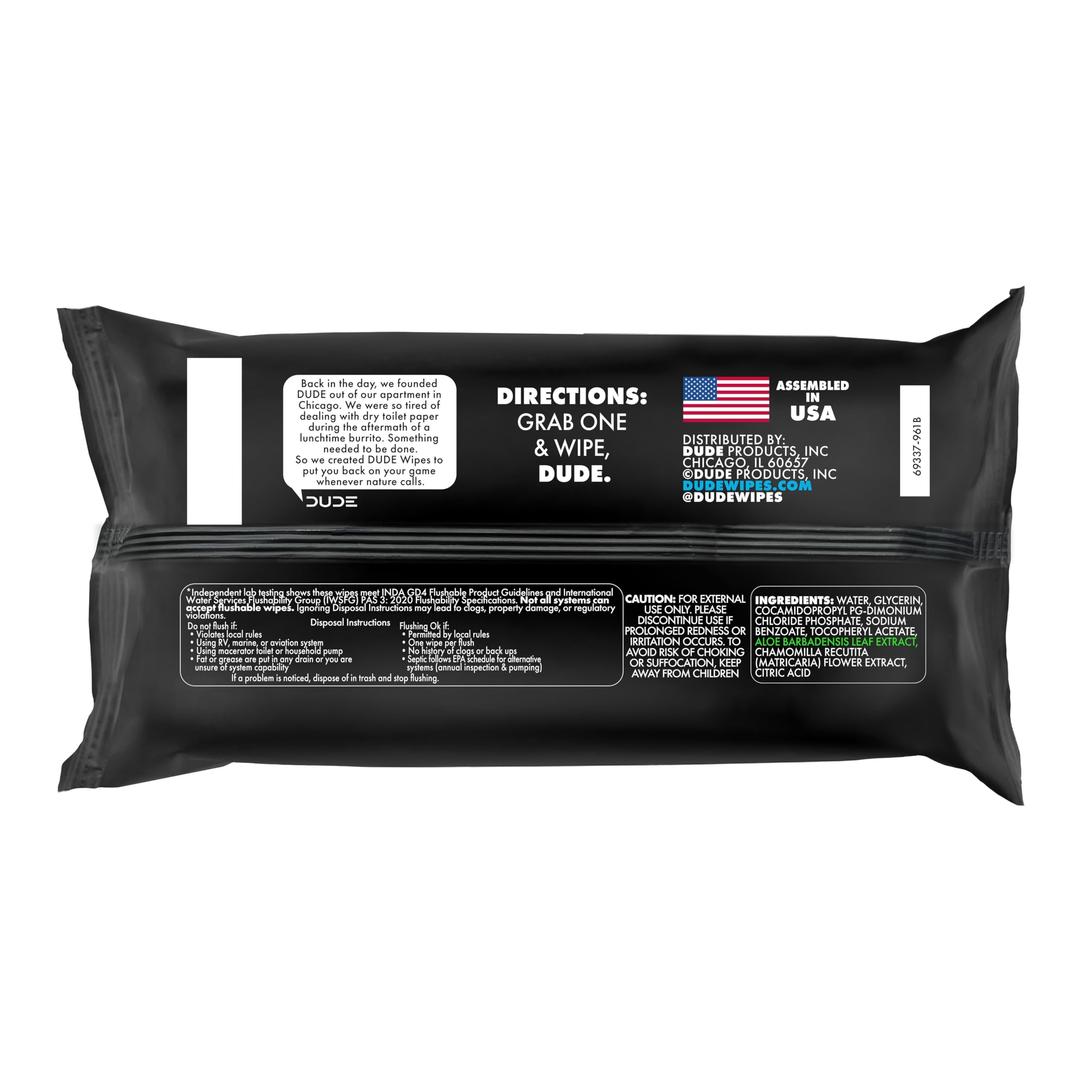 DUDE Wipes ambiente de baño moderno destacando uso diario práctico