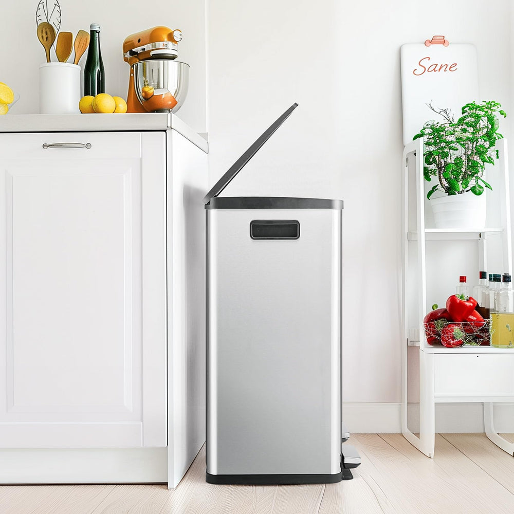 DUMOS bin in a kitchen lifestyle setting showing tidy recycling and odor control benefits
