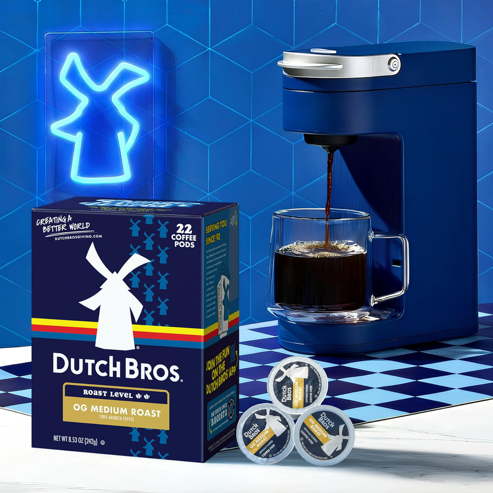 Dutch Bros espresso servido en taza destacando crema
