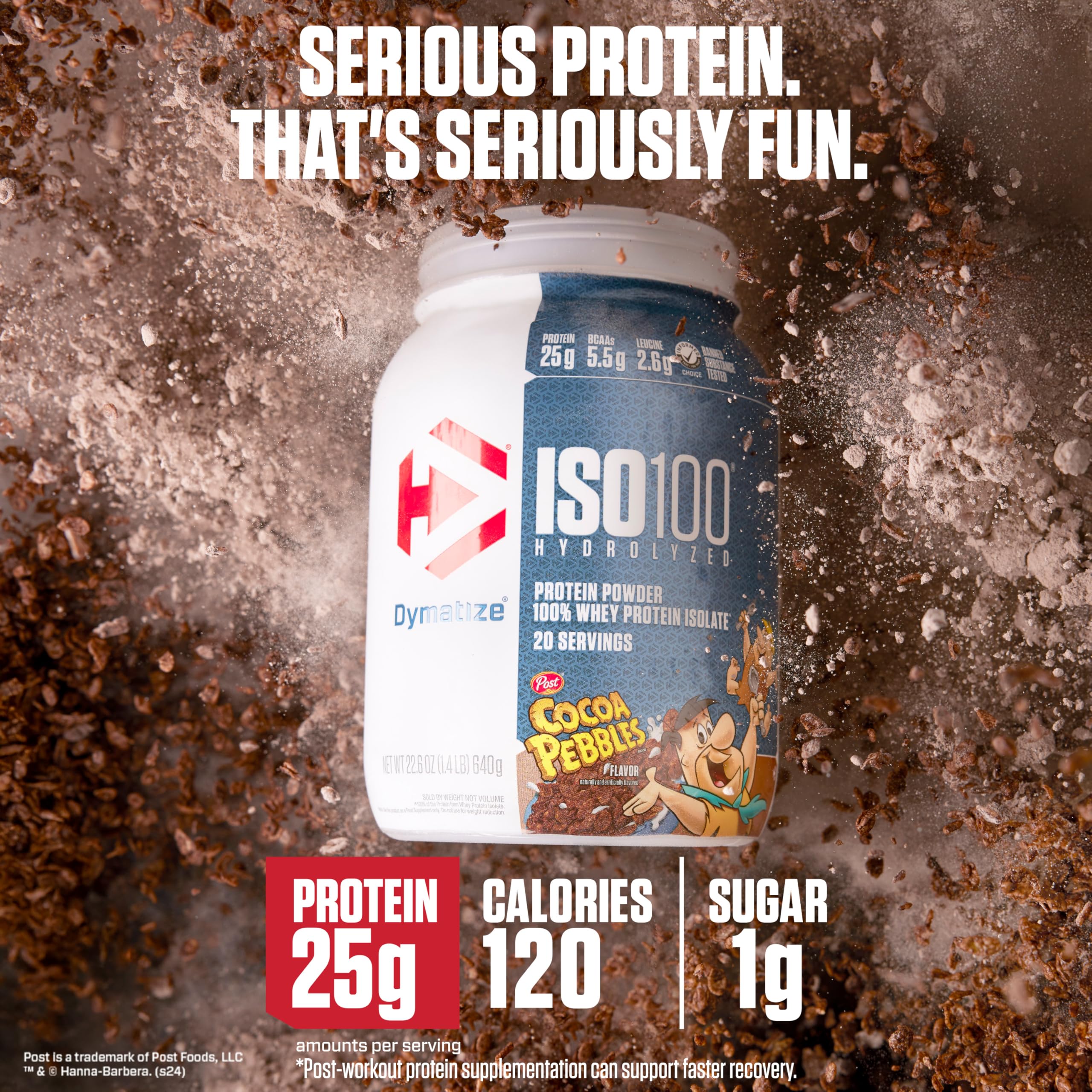 Textura del polvo Dymatize ISO100 Cocoa Pebbles en enfoque cercano, mezcla fácil y sin grumos