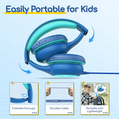 EarFun K1 al lado de mochila mostrando tamaño compacto y portátil