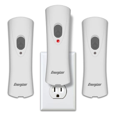 Energizer vista frontal del empaque con tres linternas y beneficios de emergencia