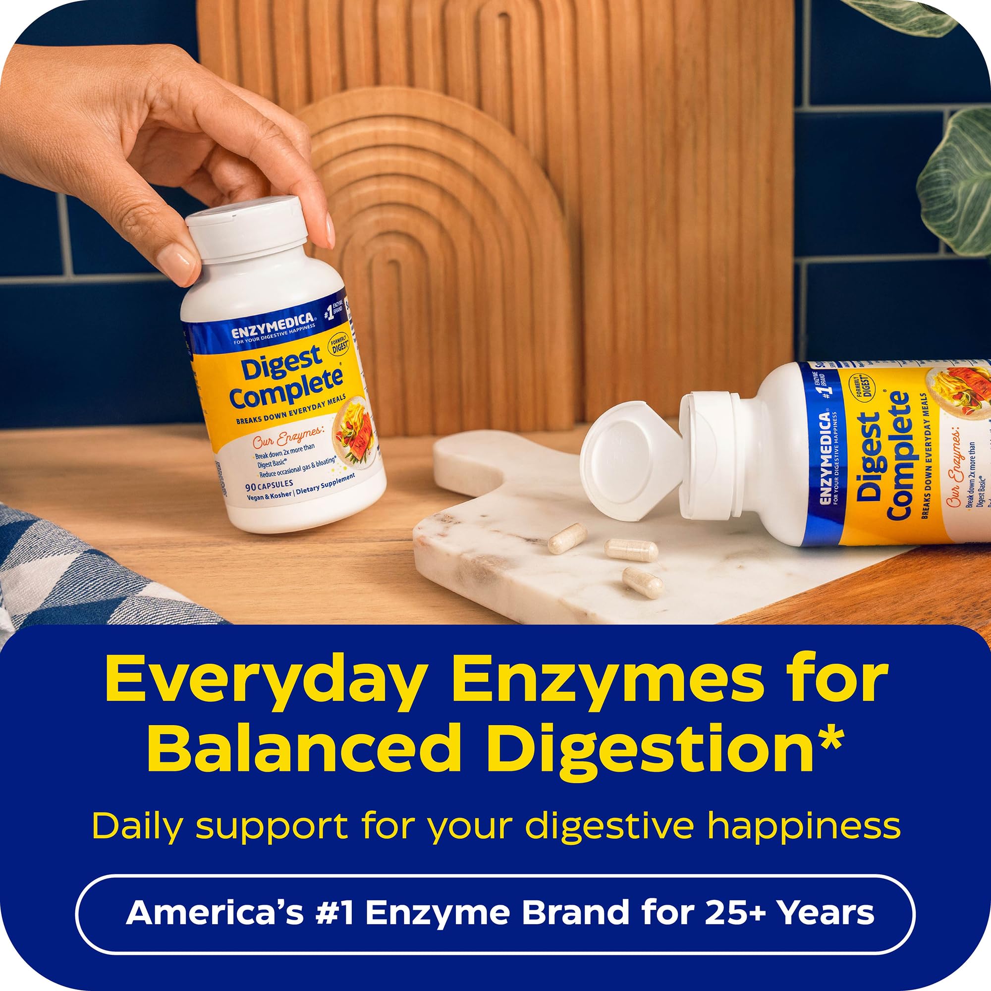 polvo finamente pulverizado de Enzymedica Digest Complete que sugiere disolución rápida