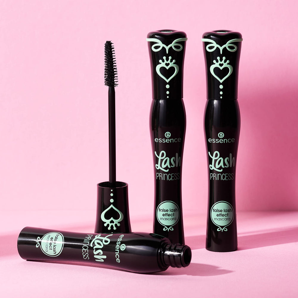 Essence producto en ambiente de tocador que inspira uso diario y looks nocturnos