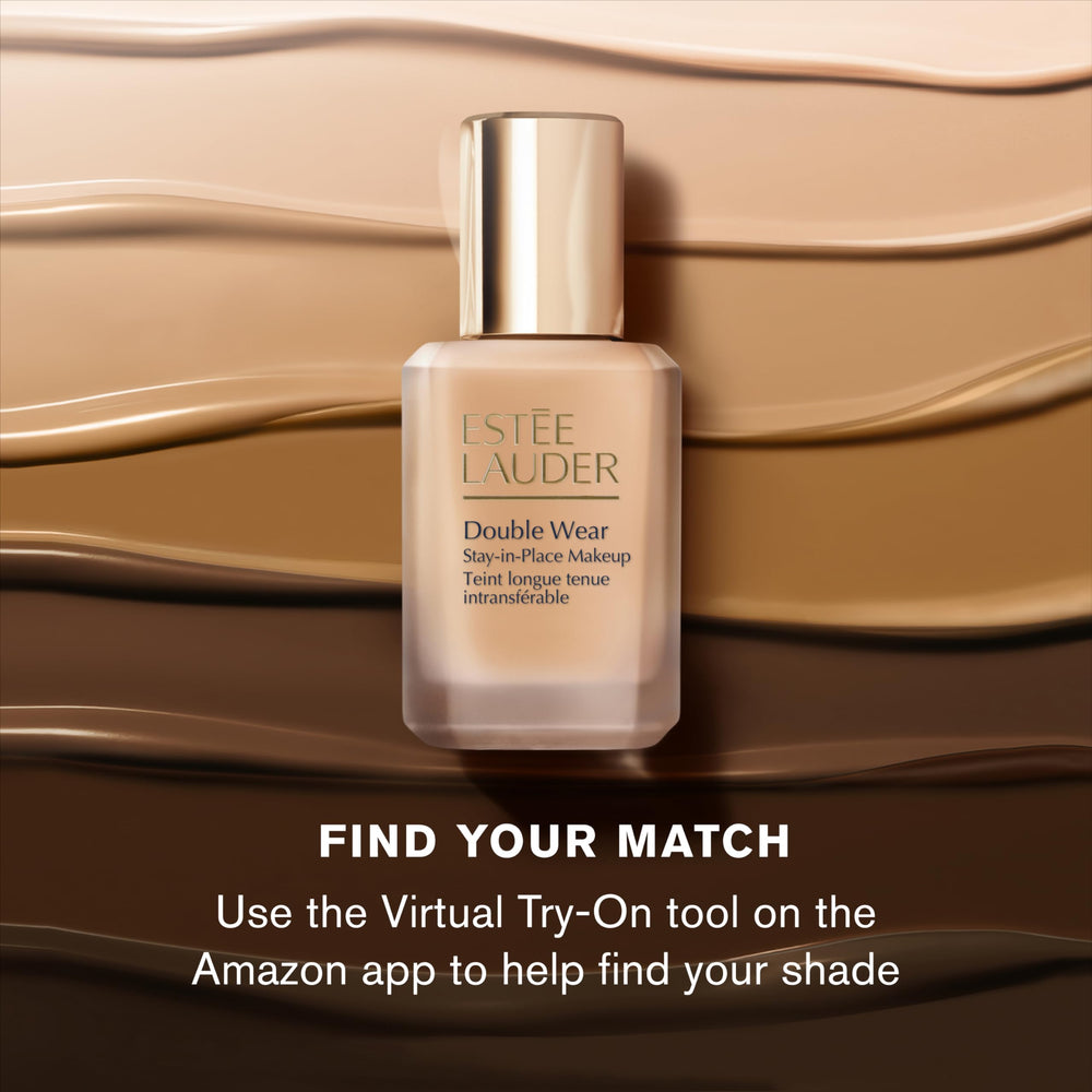 Estée Lauder comparación de tamaño en mano destacando volumen de 1 fl oz