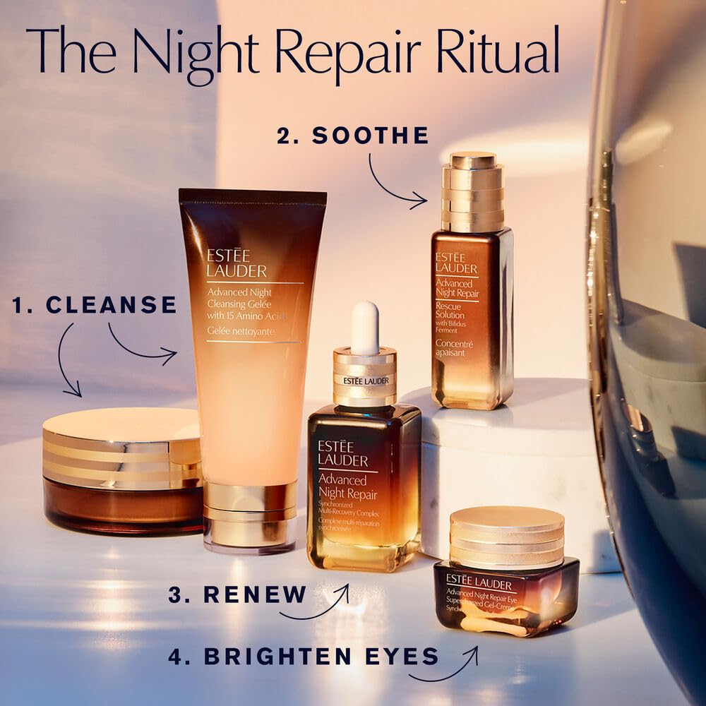 Estée Lauder uso nocturno y diario bajo maquillaje para ojos con apariencia más firme