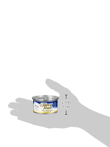 Fancy Feast lata abierta con contenido visible que aporta hidratación y proteína