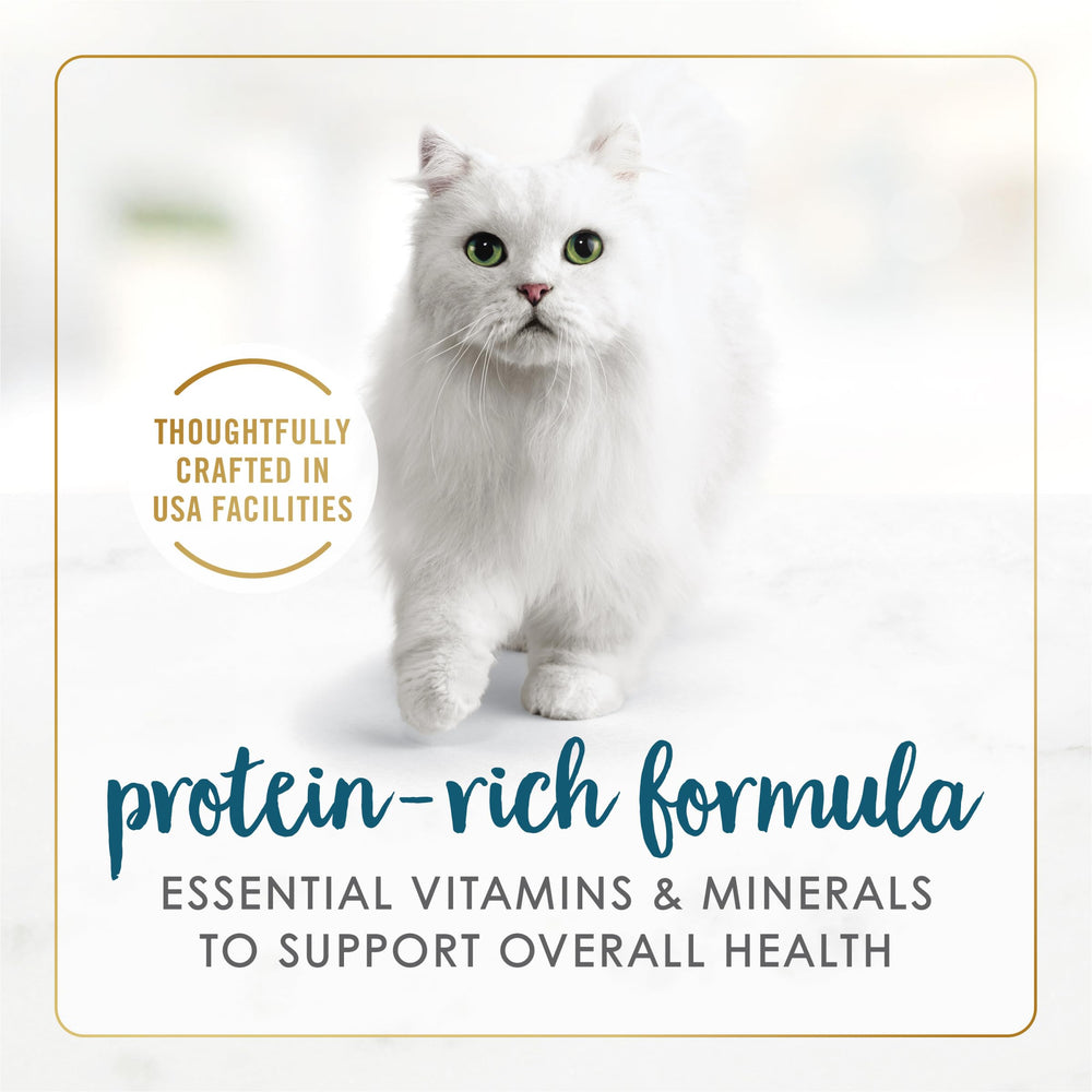 Fancy Feast can label detail emphasizing senior nutrition benefits