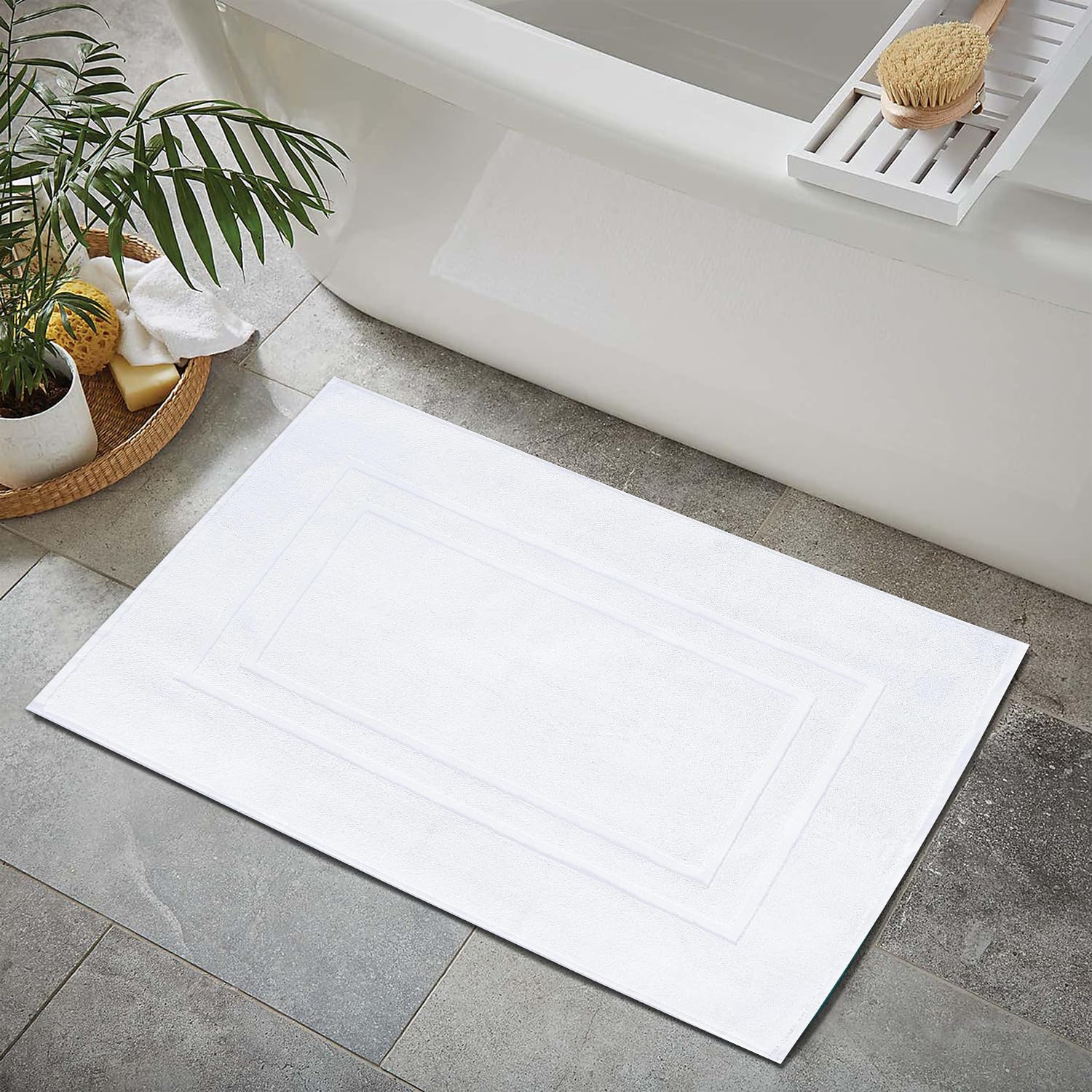 Feather & Stitch comparación de tamaño 30x21 pulgadas muestra la escala práctica