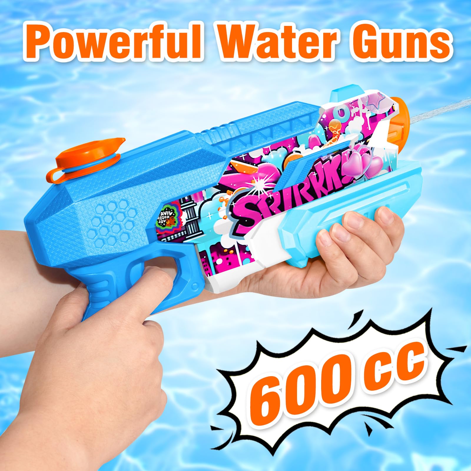 Fikamd uso en piscina con familia disfrutando pelea de agua segura