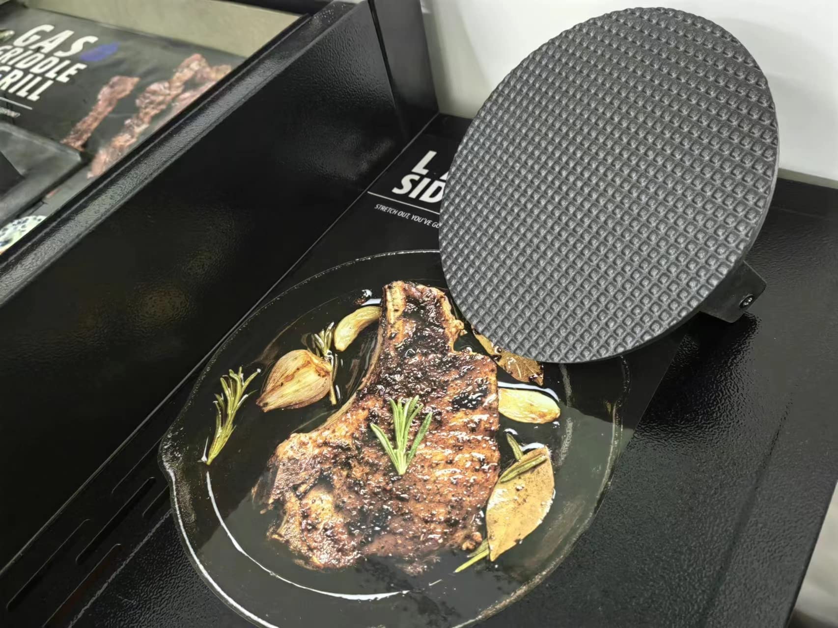 Firsgrill comparación de tamaño con hamburguesa para porción visual