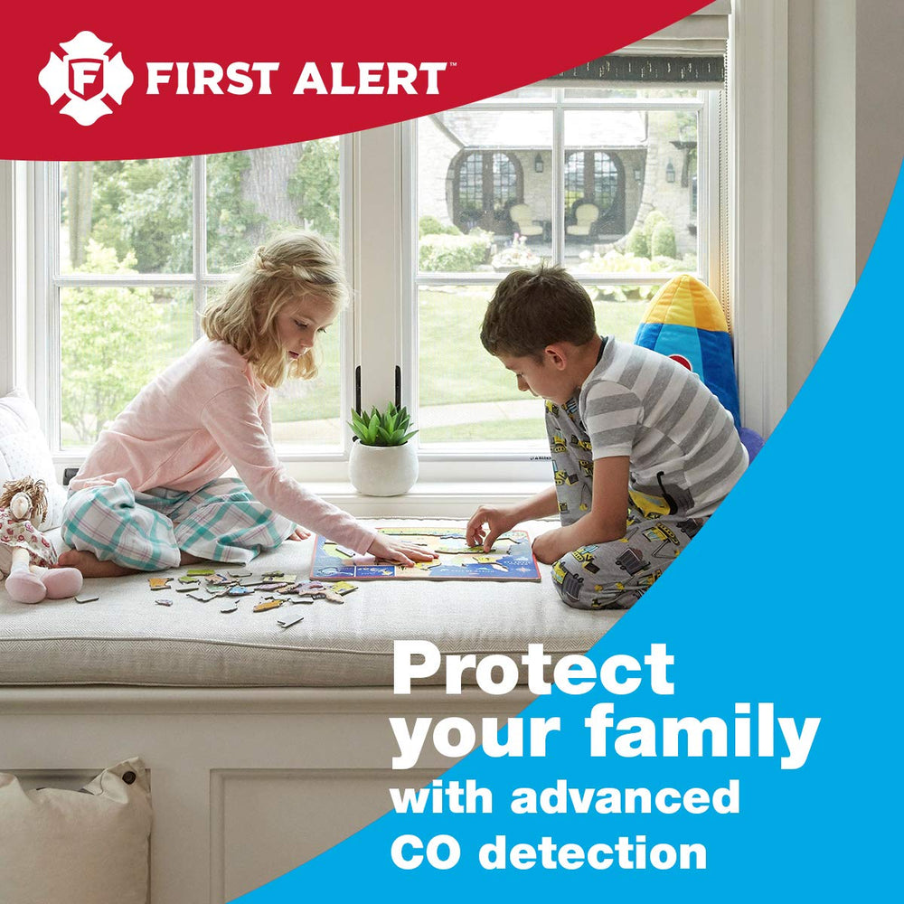 First Alert CO605 side profile highlighting slim form for unobtrusive placement benefit