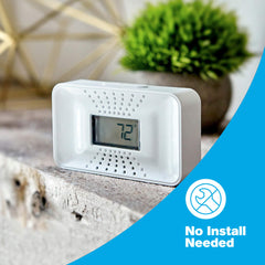 First Alert detector colocado en mesita ilustrando instalación de sobremesa segura