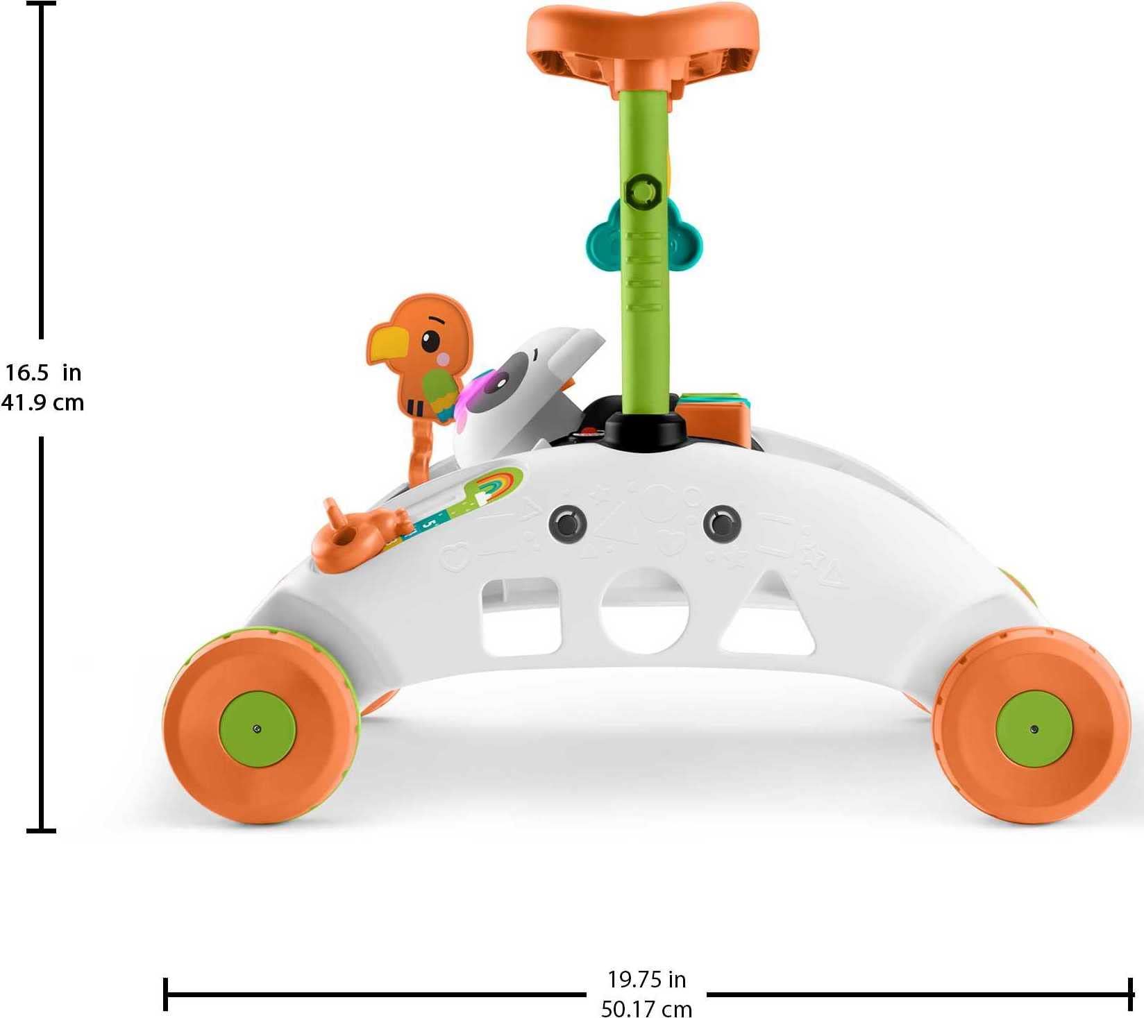 Fisher-Price bebé empujando el andador panda en ambiente familiar seguro