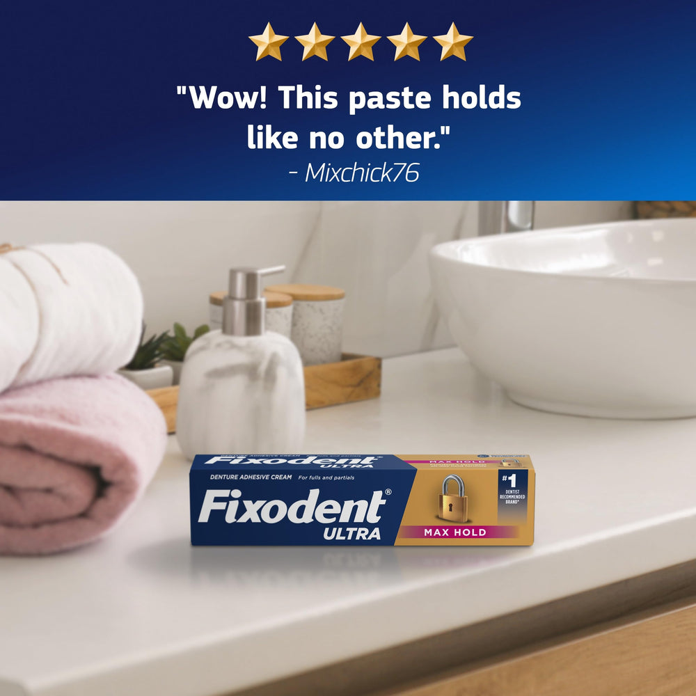 Fixodent tubo junto a objeto para comparar tamaño y portabilidad