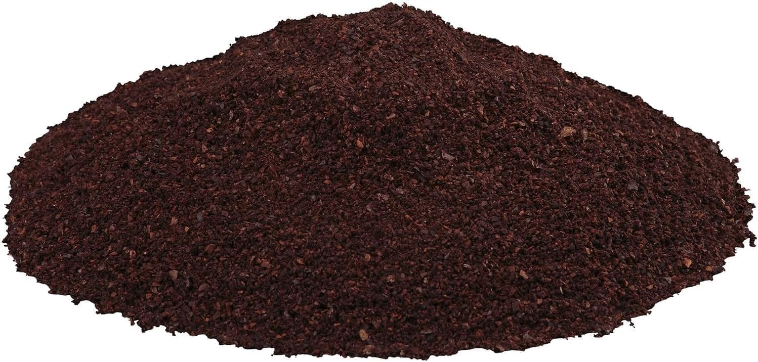 Folgers en una cocina durante desayuno que sugiere uso familiar diario