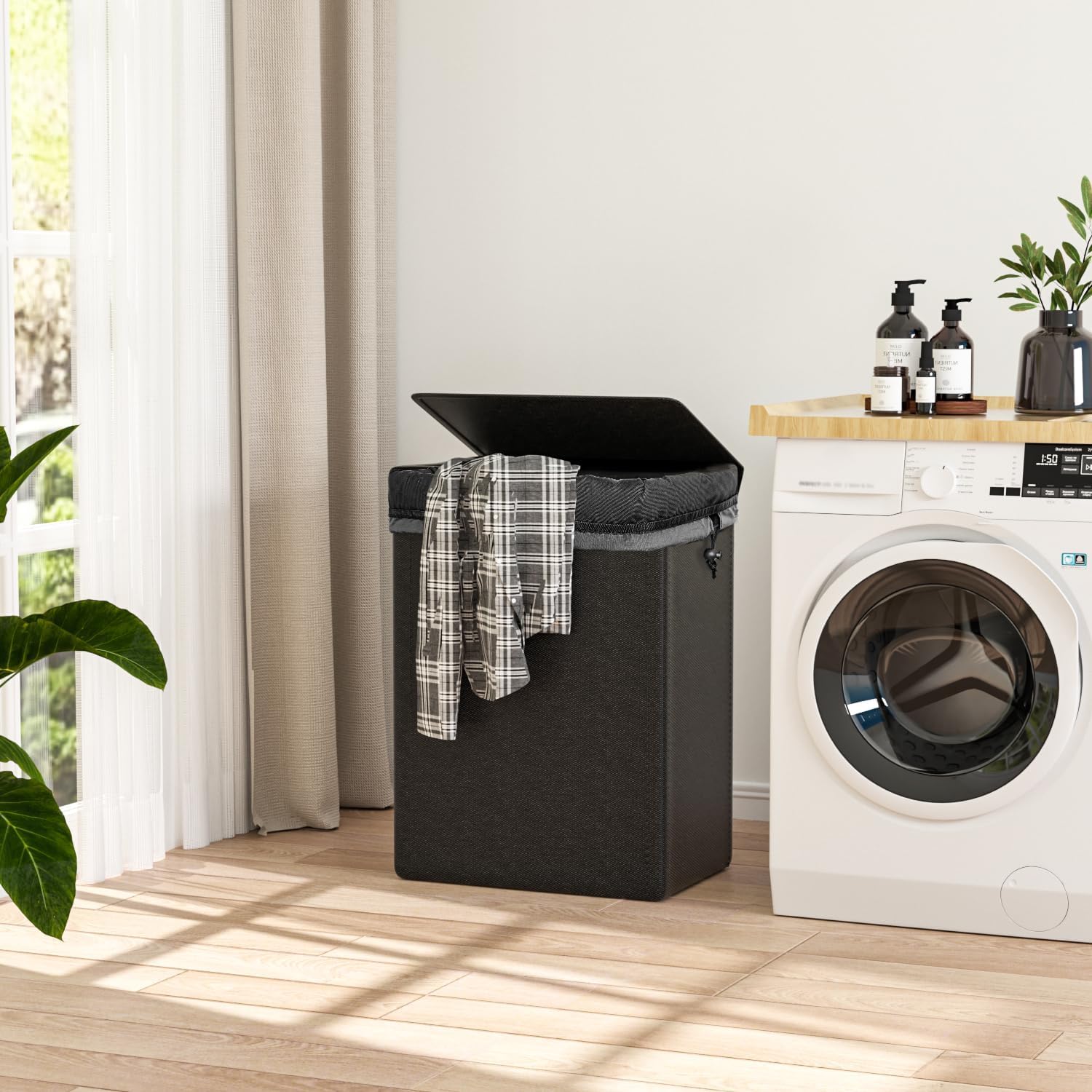 Foluck en habitación mostrando orden y ahorro de espacio