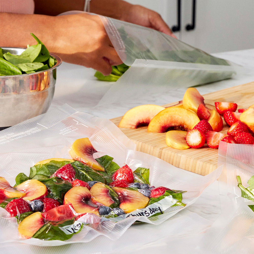FoodSaver en uso con selladora, sellado hermético que prolonga frescura