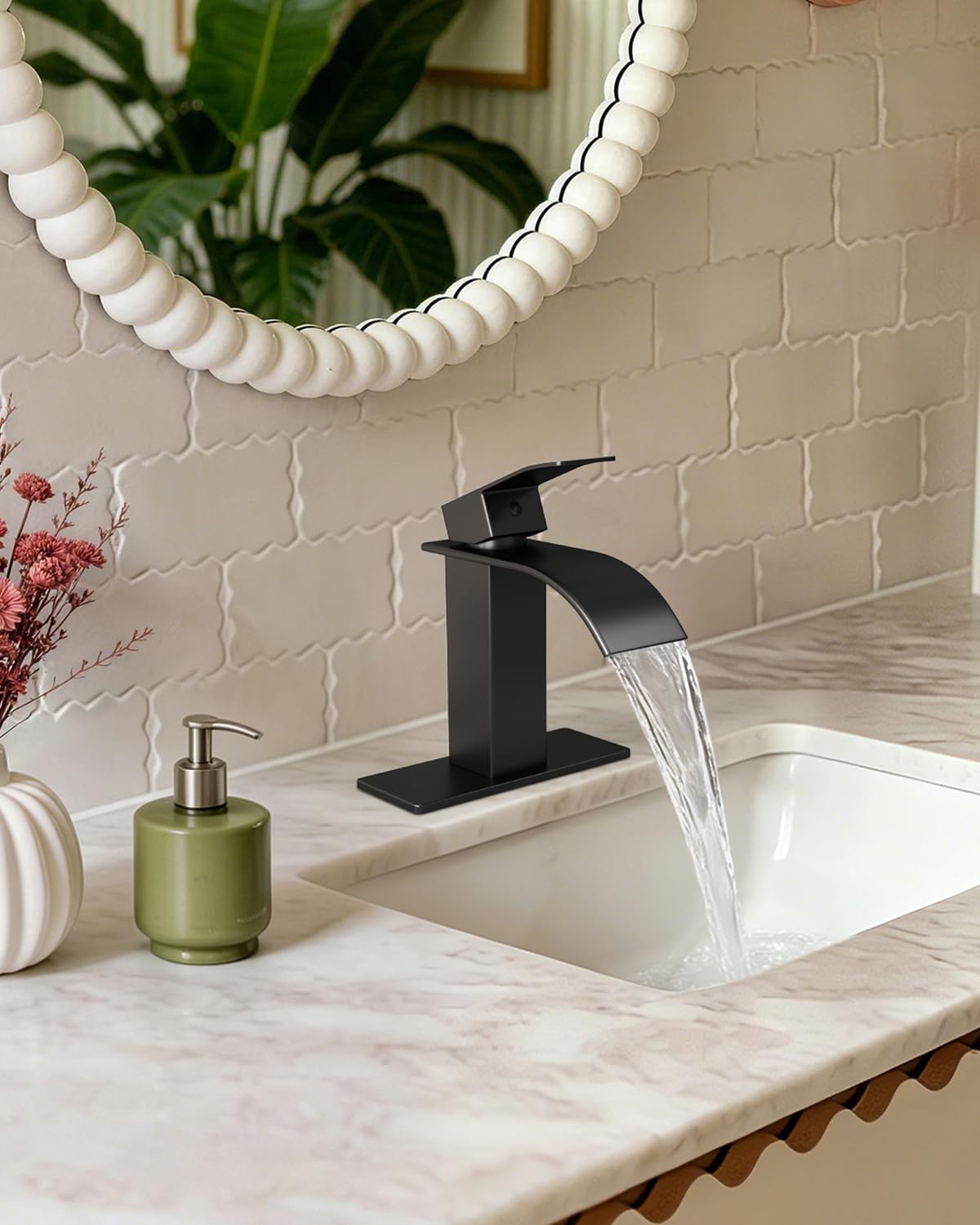 Fransiton integración en baño moderno mostrando estilo y funcionalidad
