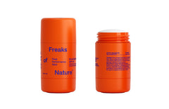 Freaks of Nature barra frontal mostrando diseño y tamaño portátil
