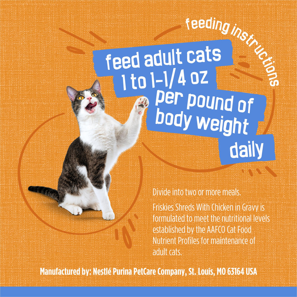 Latas Friskies apiladas destacando envase reciclable y manejo responsable