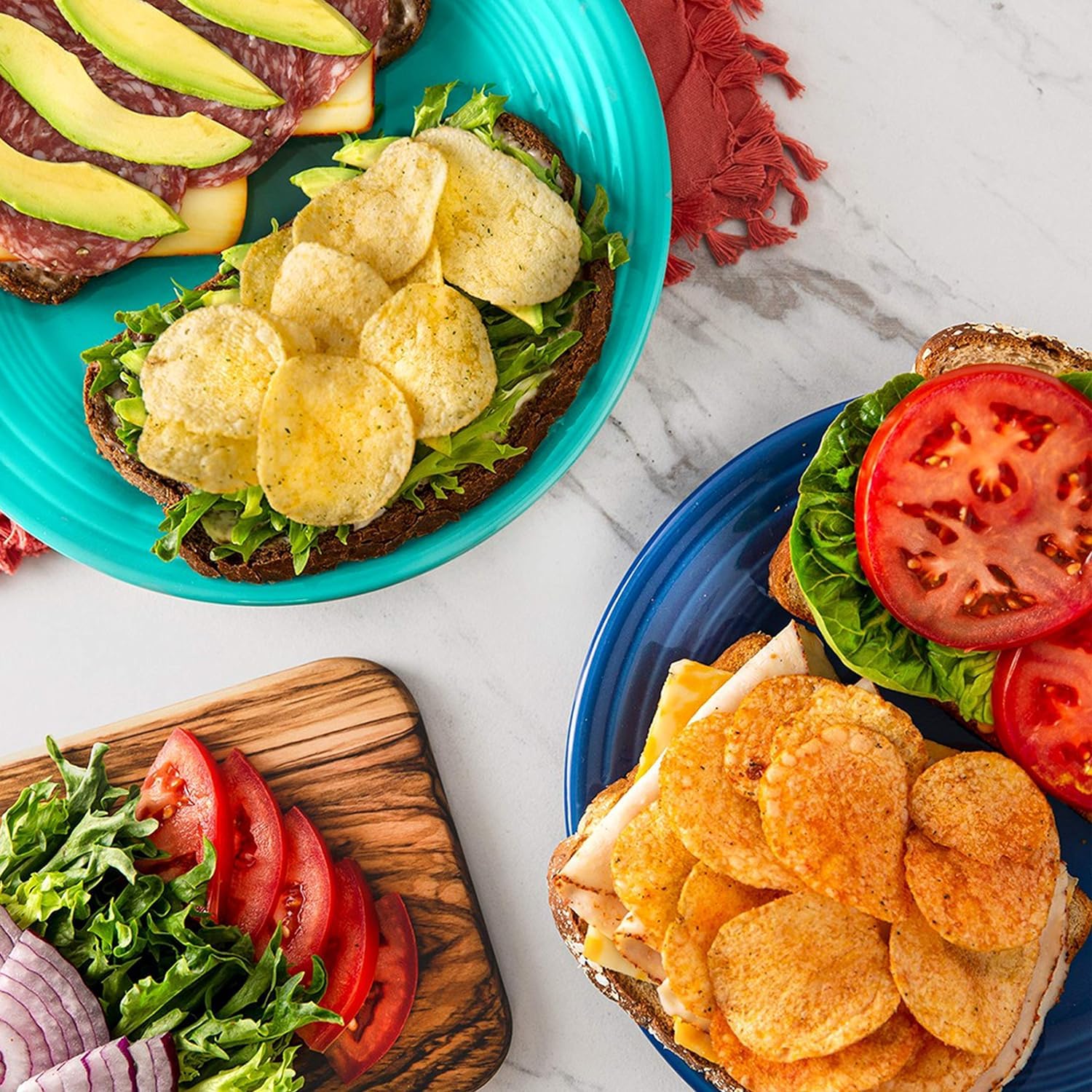 Frito Lay paquete en una mesa de fiesta con opciones para invitados