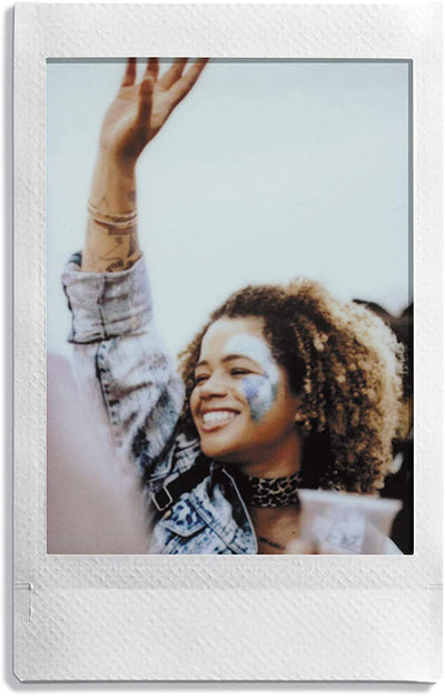 Fujifilm detalle de hoja Instax Mini y beneficio de borde para notas