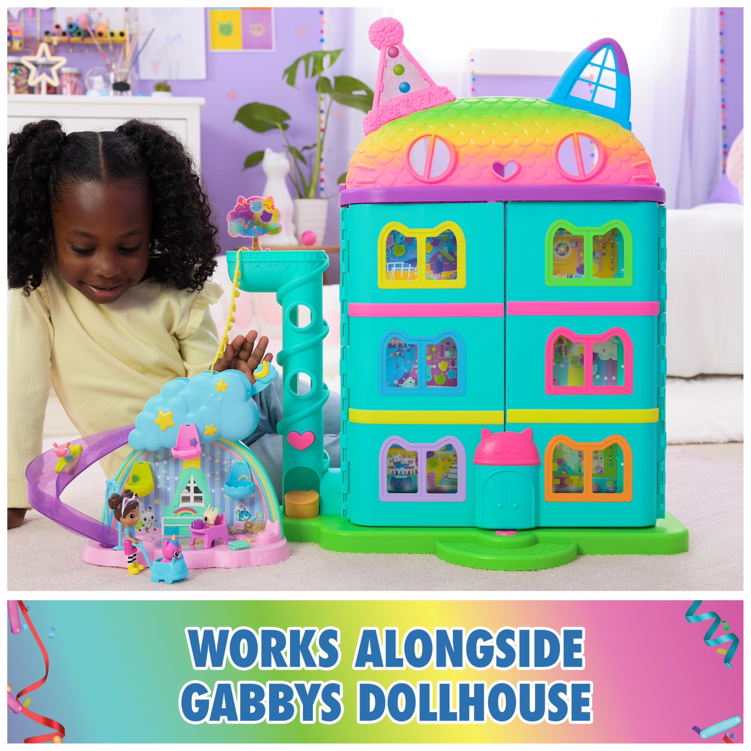 DREAMWORKS GABBY'S DOLLHOUSE accesorios miniatura organizados para juego detallado