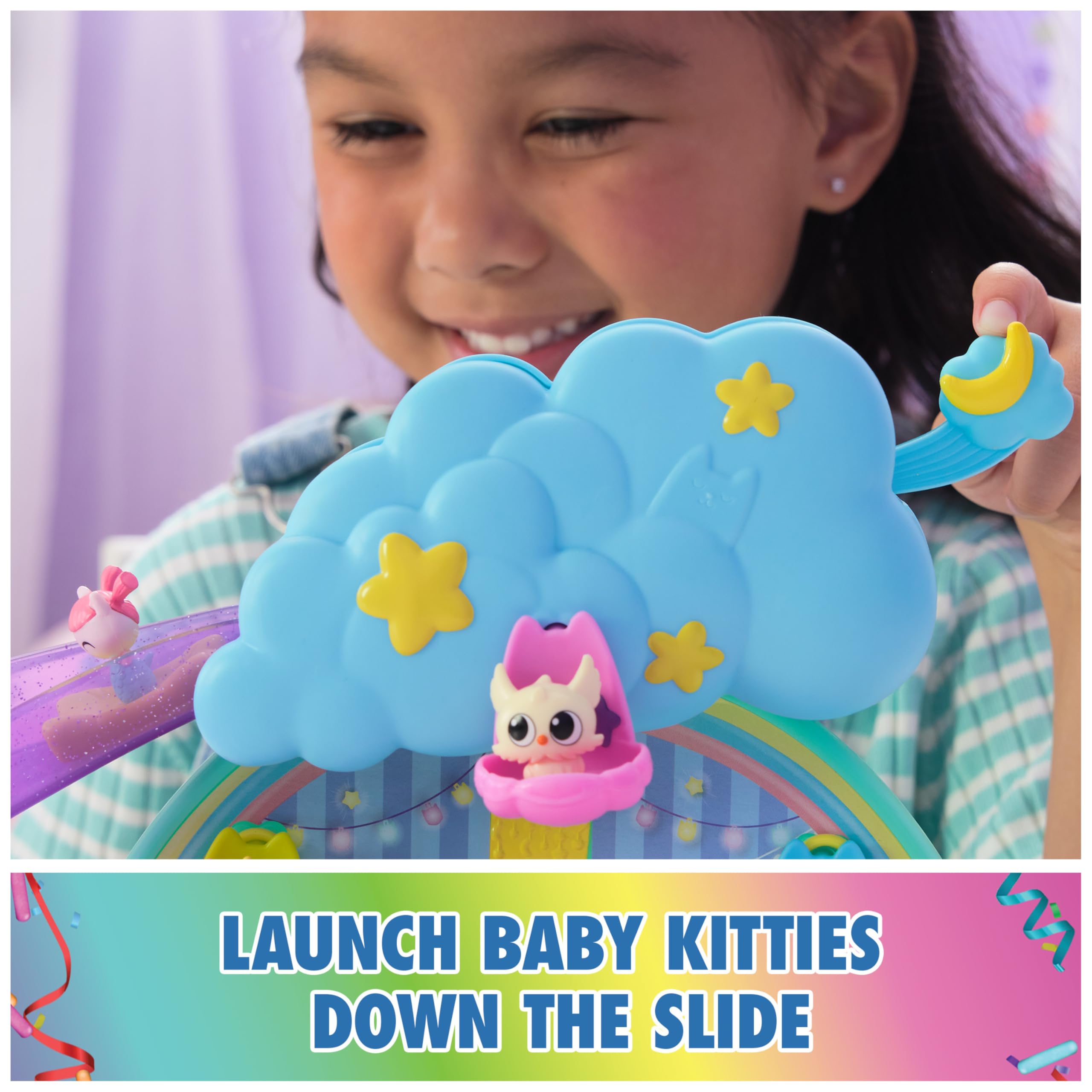 DREAMWORKS GABBY'S DOLLHOUSE baby kitty en carretilla durante juego de paseo