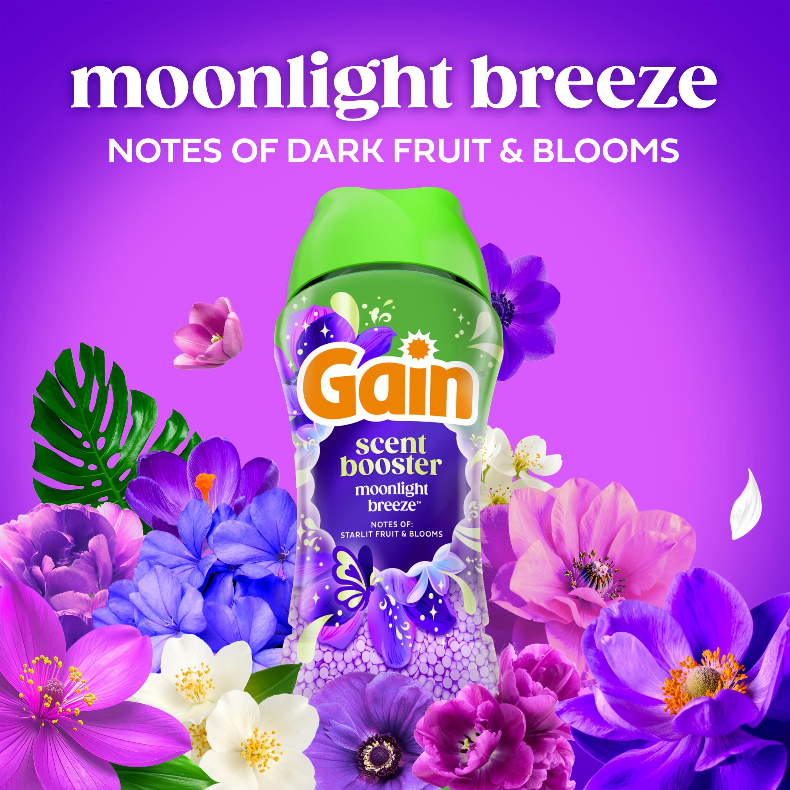 Ropa recién lavada con Gain Moonlight Breeze colgada que sugiere frescura prolongada