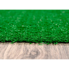 Garland Rug instalada en patio exterior demostrando aspecto natural y fácil mantenimiento