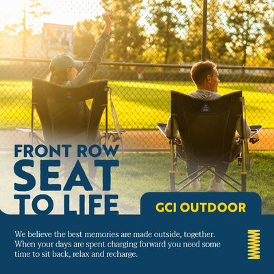 GCI Outdoor silla en camping ilustrando uso en exteriores y relajación