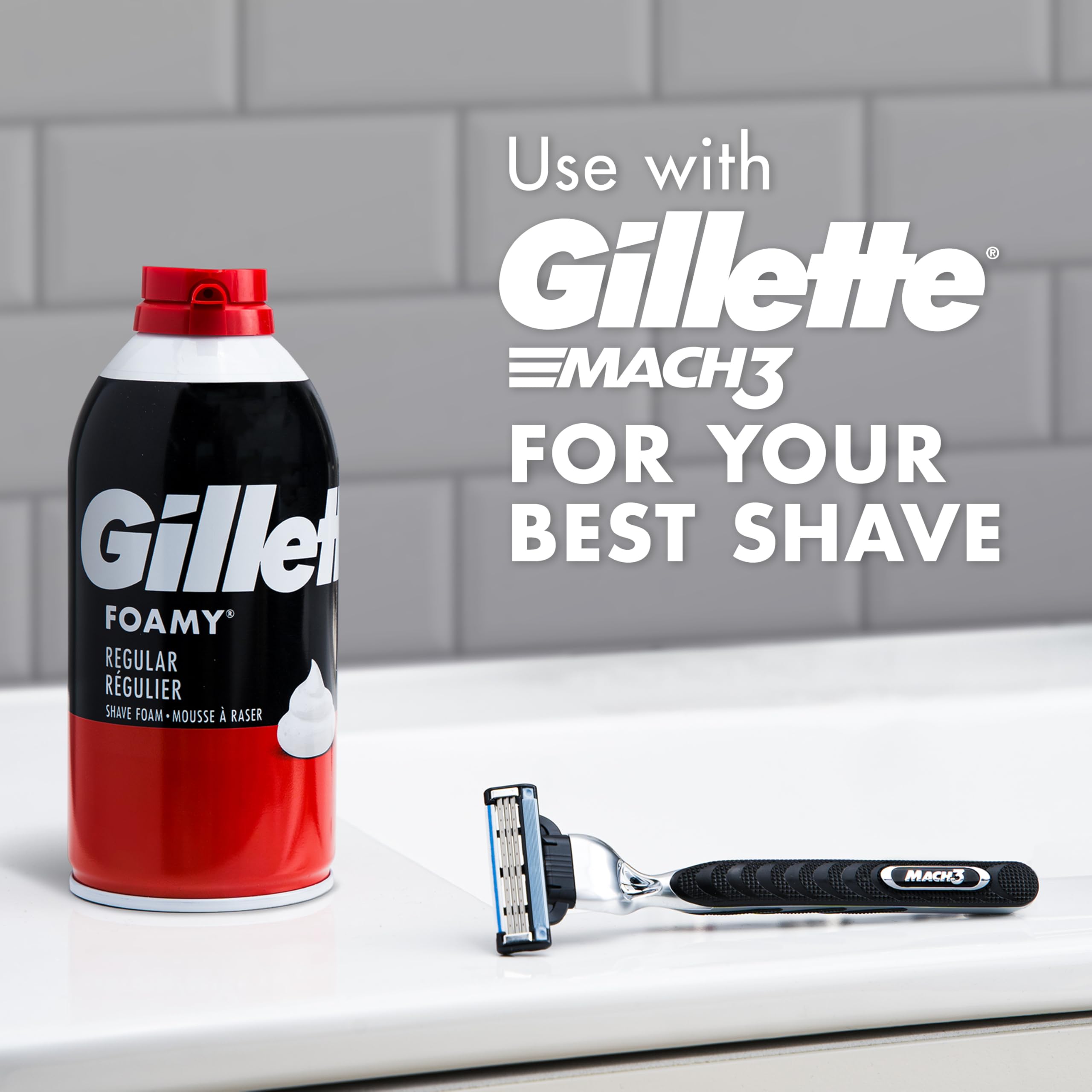 Detalle de la etiqueta Gillette Foamy mostrando ingredientes clave y beneficios visibles