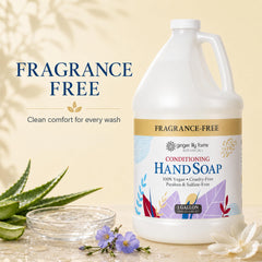 Ginger Lily Farms espuma cremosa en mano, textura hidratante
