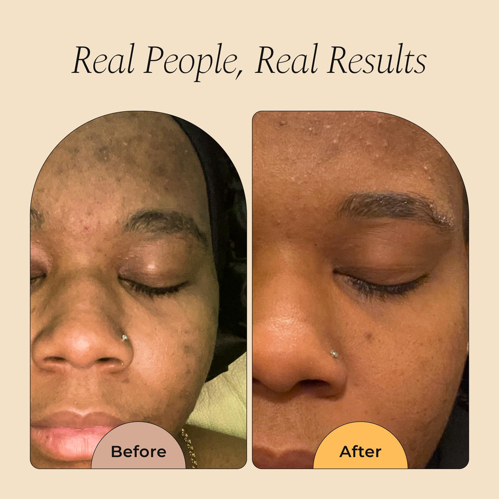 Glo Melanin espuma cremosa en manos que facilita la limpieza sin resecar