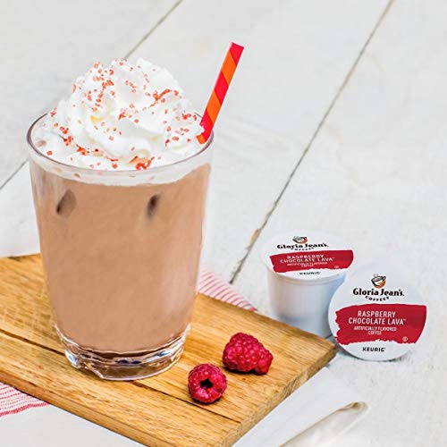 Gloria Jean's cápsulas junto a una regla para comparar tamaño y porciones prácticas
