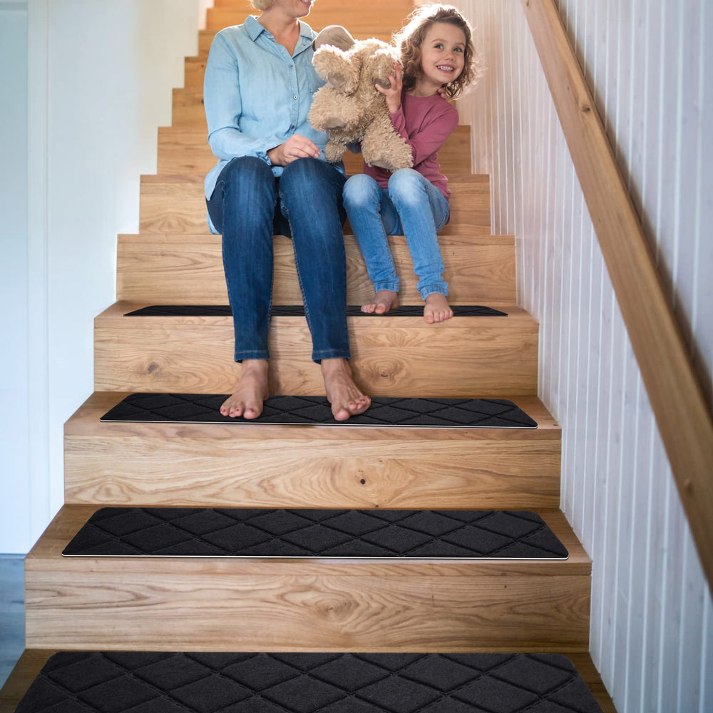 Gmonby conjunto de alfombrillas instaladas en escalera mostrando cobertura uniforme