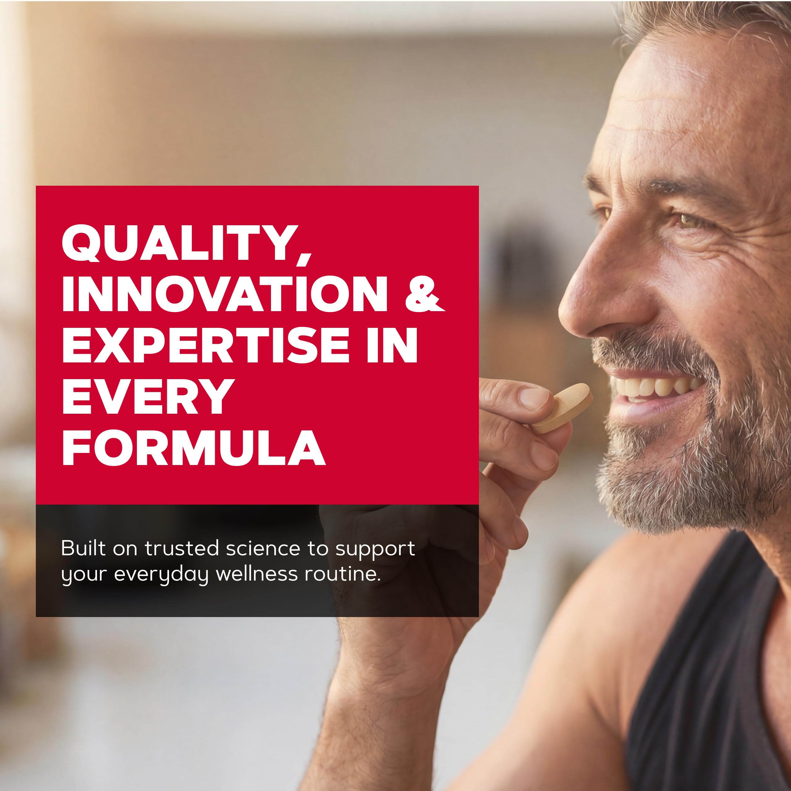 GNC Mega Men 50 Plus en contexto de vida activa mostrando beneficio de apoyo diario