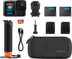 GoPro The Handler flotante en mano mostrando seguridad en el agua